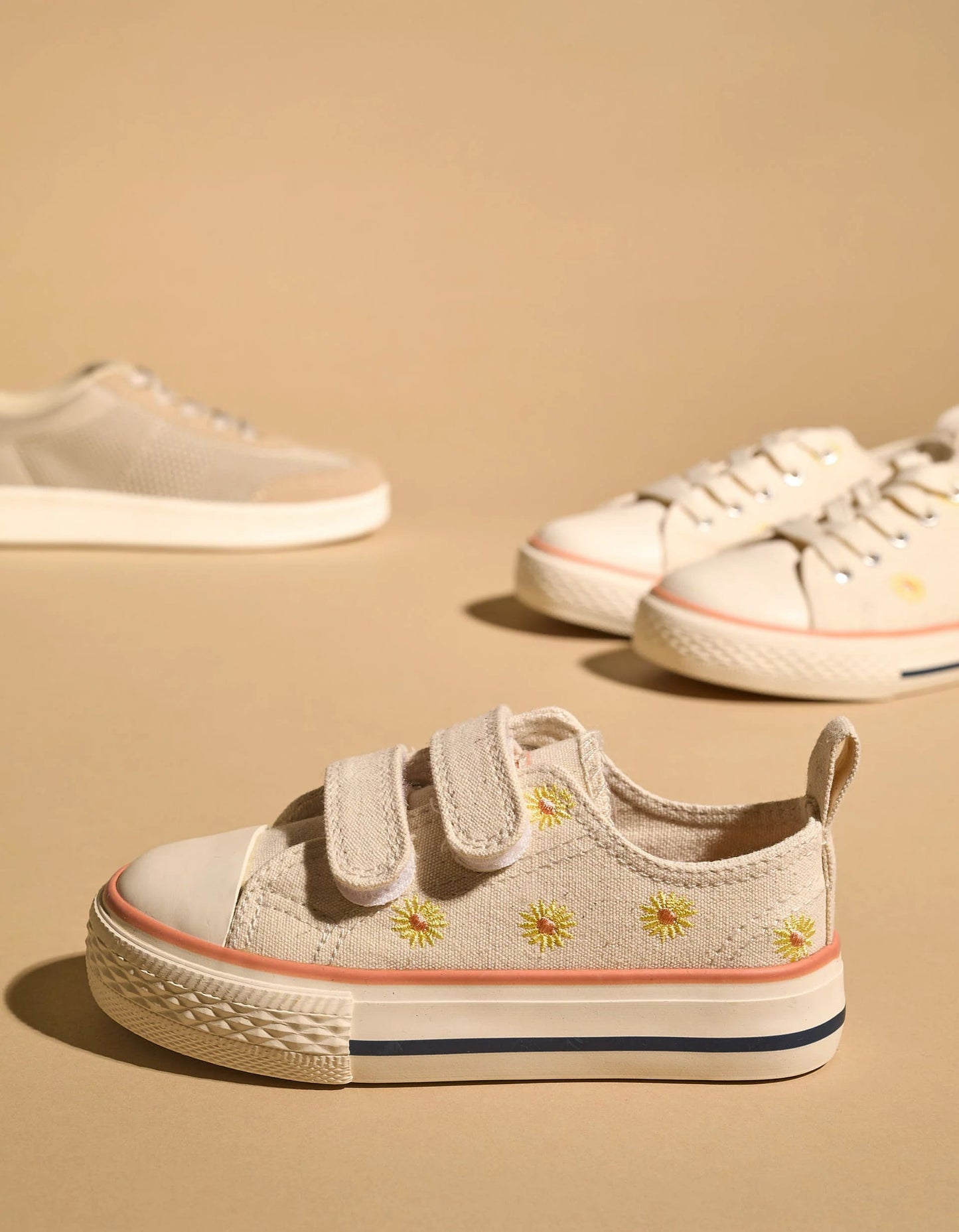 Trainers with Flowers for Baby Girls '50's Sneakers', Beige