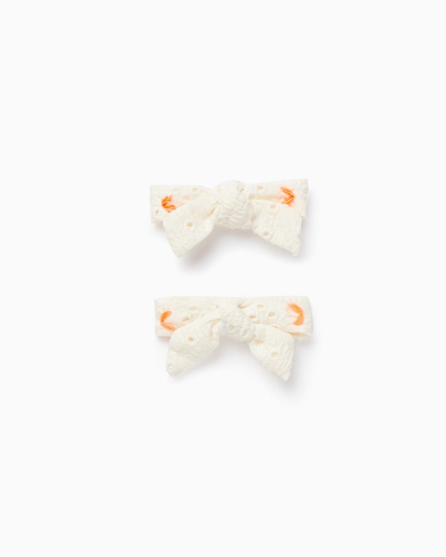 Pack of 2 Hair Clips with English Embroidery and Bow for Baby and Girl, White