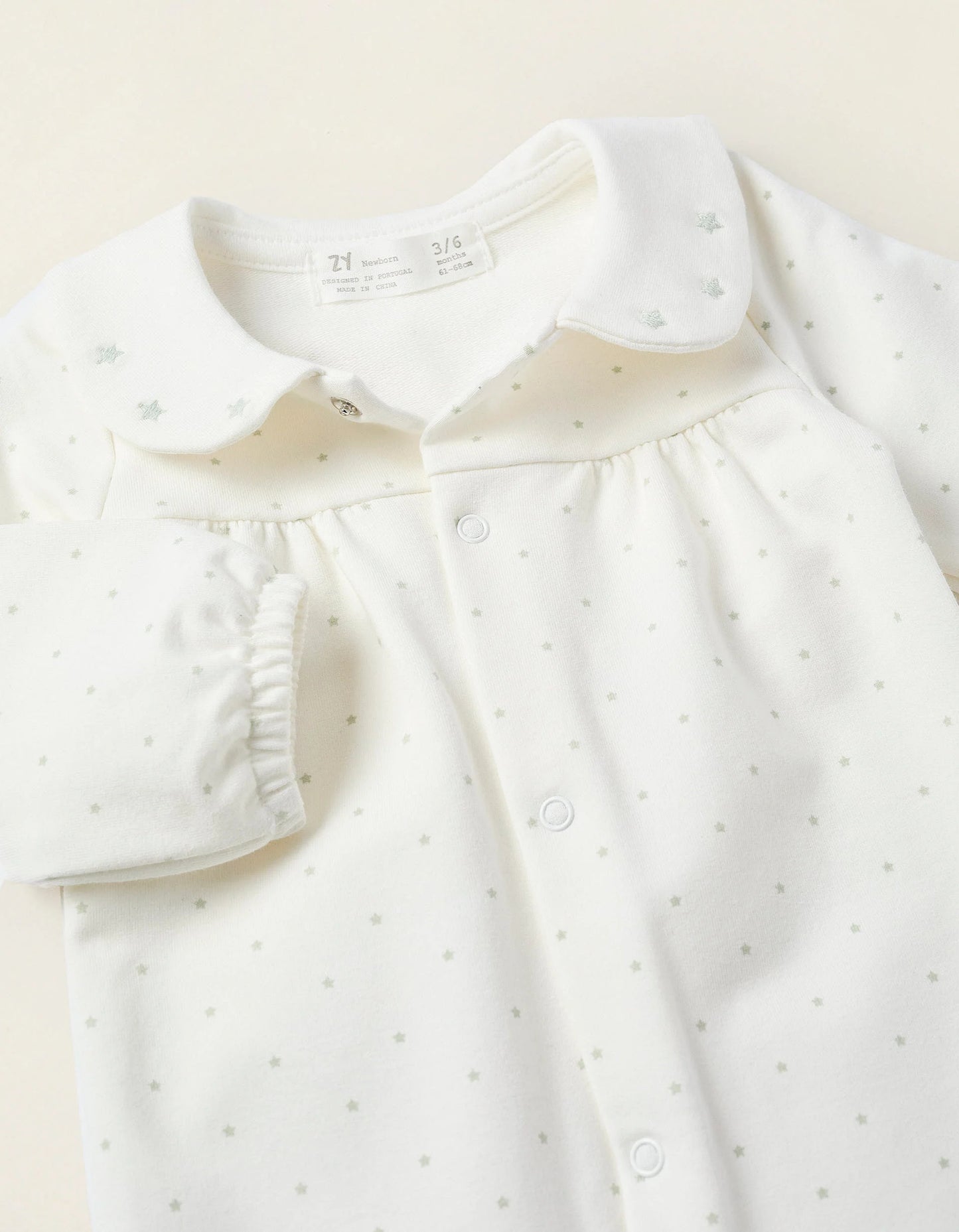 Sleepsuit with Motif for Newborn Girls, White