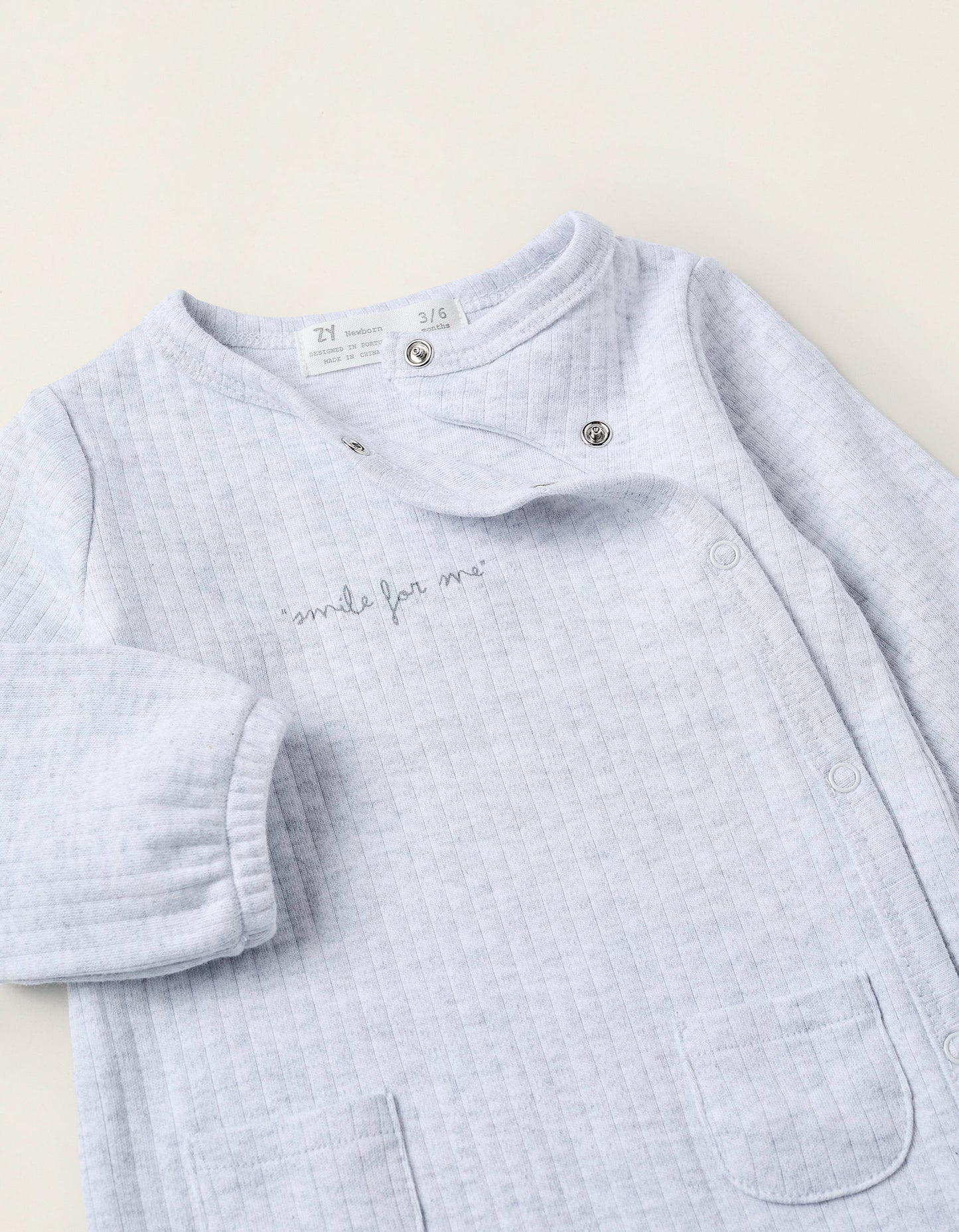 Ribbed Sleepsuit for Newborns 'Smile', Grey