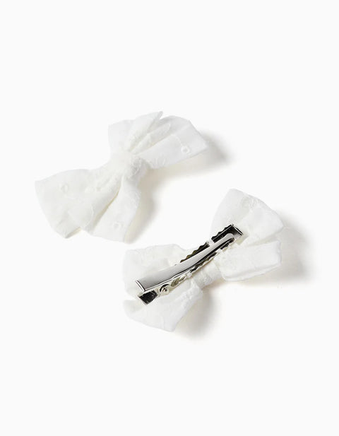 2 Hair Clips with Bows in Broderie Anglaise for Babies and Girls, White